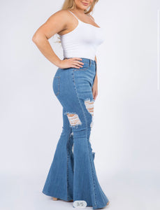 SUPER FLARE DISTRESSED JEANS (plus size)