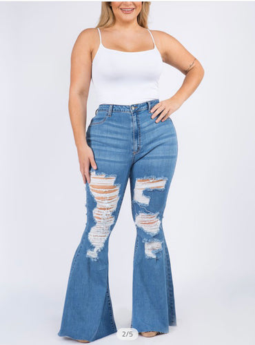 SUPER FLARE DISTRESSED JEANS (plus size)