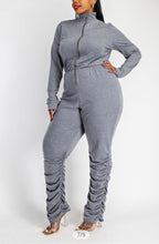 Charger l&#39;image dans la galerie, Zip front jumpsuit with ruched bottom